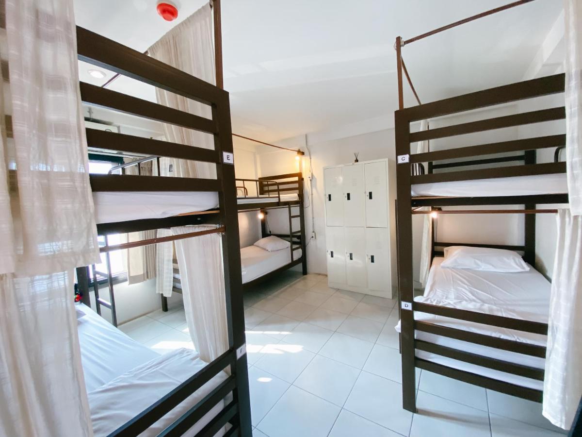 Happynest Hostel Chiang Rai Bagian luar foto