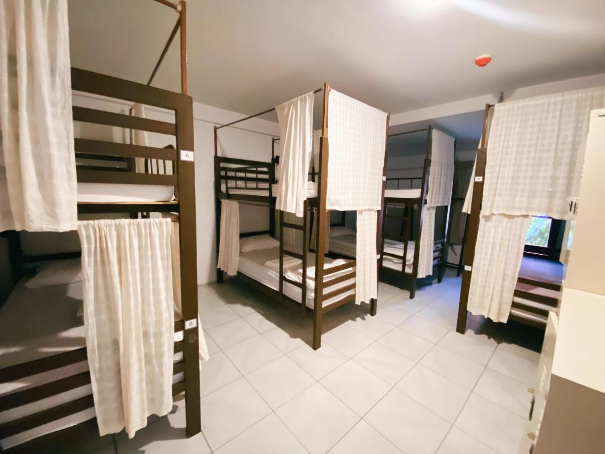 Happynest Hostel Chiang Rai Bagian luar foto