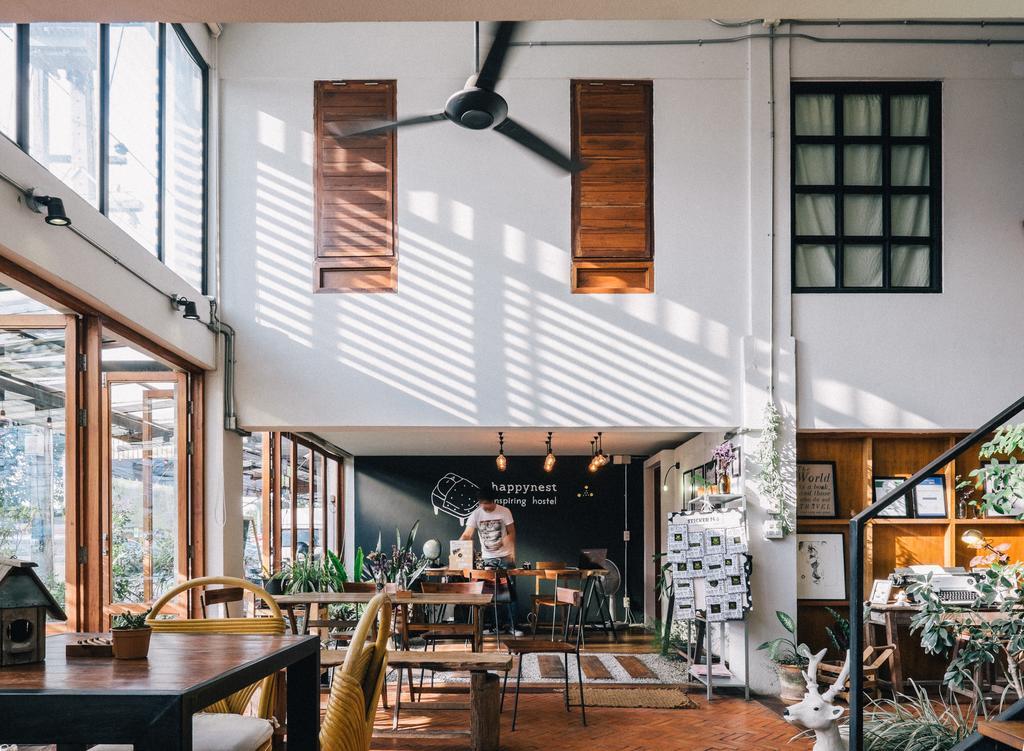 Happynest Hostel Chiang Rai Bagian luar foto