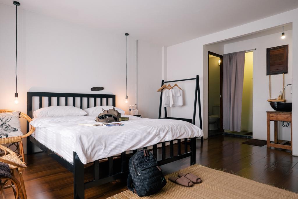 Happynest Hostel Chiang Rai Bagian luar foto